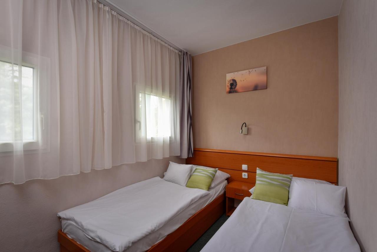Hotel Panorama บาลาตองโยรอค ภายนอก รูปภาพ