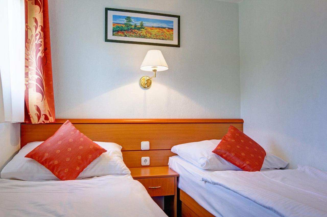 Hotel Panorama บาลาตองโยรอค ภายนอก รูปภาพ